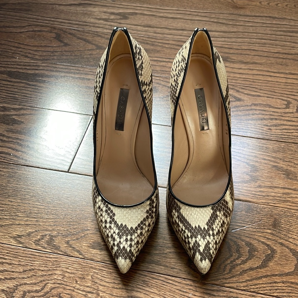 NEW Casadei snakeskin pumps size 8